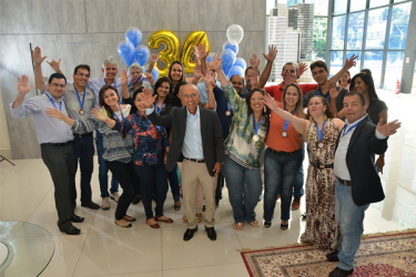 Consciente celebra seu 34º aniversário junto com colaboradores