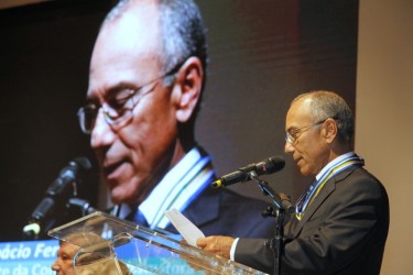 Diretor-presidente recebe Mérito Industrial